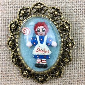Vintage Shirlee Doll Bubble Oval Brooch Pin